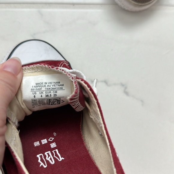 GUC Women’s Converse All Star Slip On Shoes - Picture 5 of 6